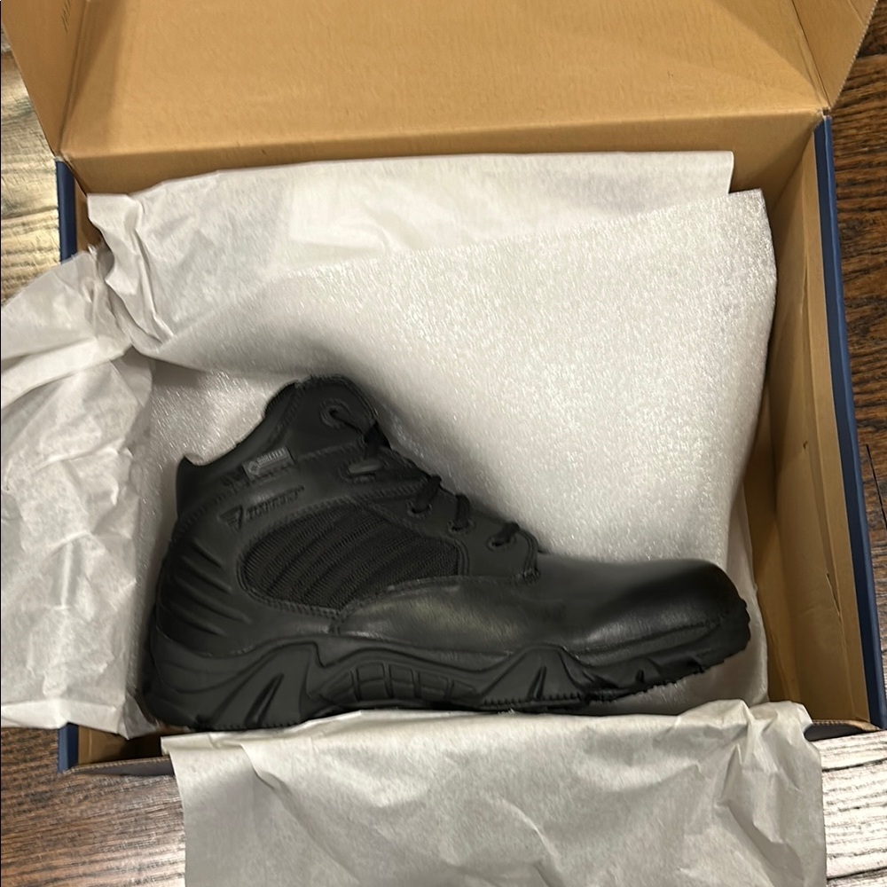 Bates Black Work Boots with Rugged Design and Thick Sole